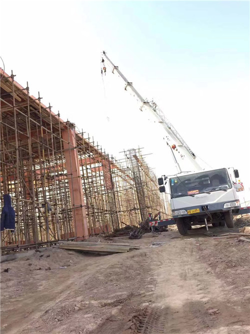 和静县吊车作业的安全注意事项有哪些？